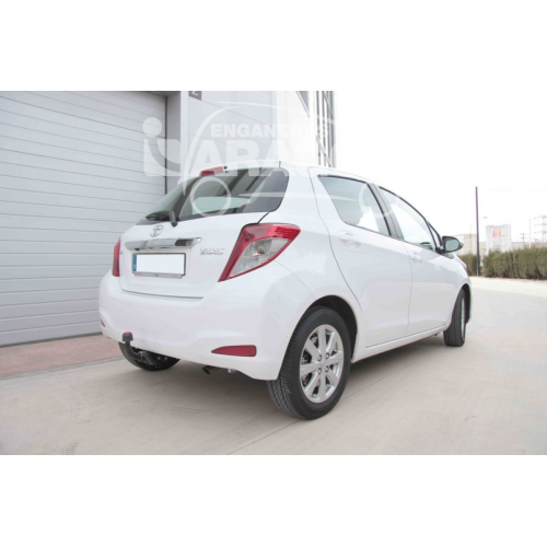 Фаркоп ARAGON на TOYOTA Yaris 2006–2014  Арт. E6411BA 